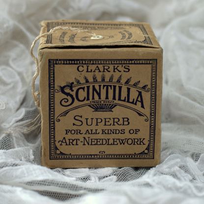 vintage verpakking met bol clark's Scantilla kunst zijde garen