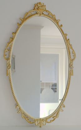 brocante spiegel met goudkleurige rand