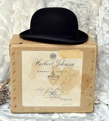 Picture of VINTAGE ENGLISH DUNN & CO GLOBE HAT IN BOX*SOLD*