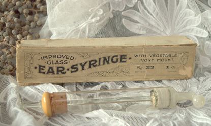Picture of ANTIQUE GLASS EAR SYRINGE IN ORIGINAL BOX