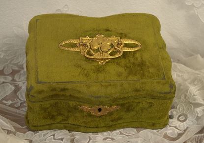 Vintage mosterd geel/groene fluwelen box