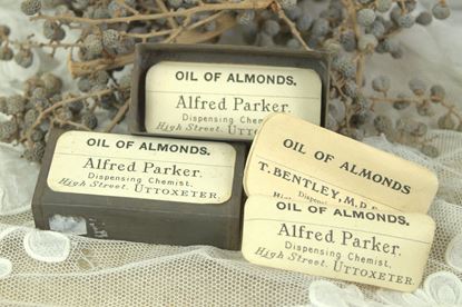 vintage blikje originele etiketjes amandel olie