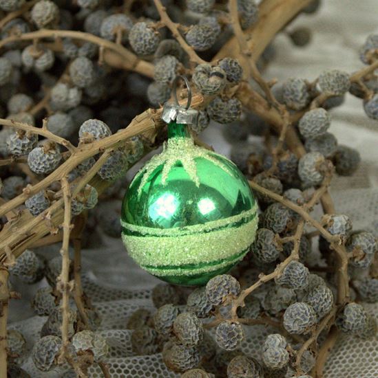 vintage groen met witglitter kerstballetje